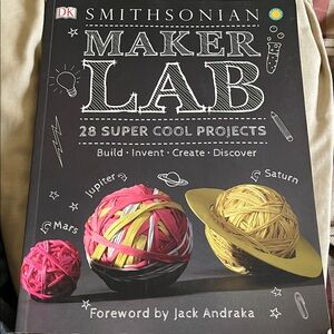 NEW Smithsonian Maker Lab large project book to create build invent discover